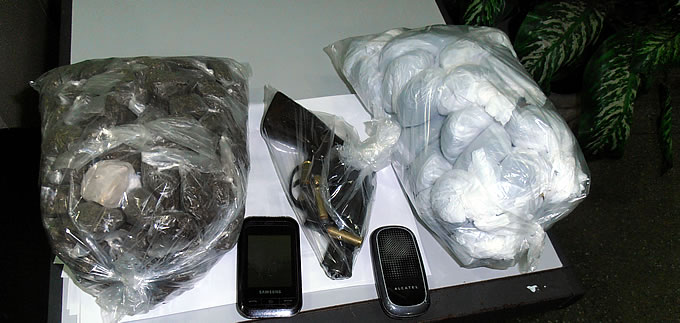 Ipirá: Policia Civil prende traficante e tira grande quantidade de drogas das ruas