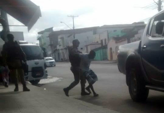 Homem é preso roubando em supermercado em Itaberaba