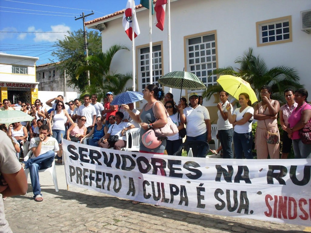 Greve dos professores teve pequena adesão e escolas municipais funcionam normalmente