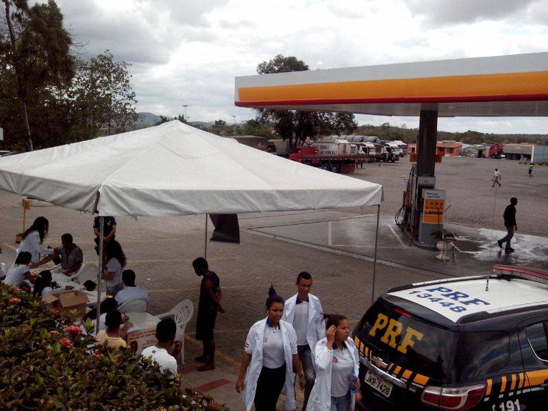 PRF e Prefeitura de Itaberaba realizam Campanha de Saúde na BR 242